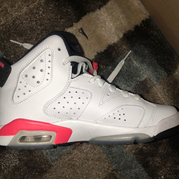 Shoes - Picture 6 of 6